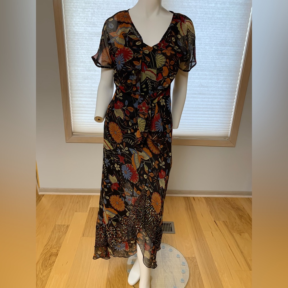 Nikky Dress NWOT Vintage Floral Sleeveless Dress. Per measurement size M